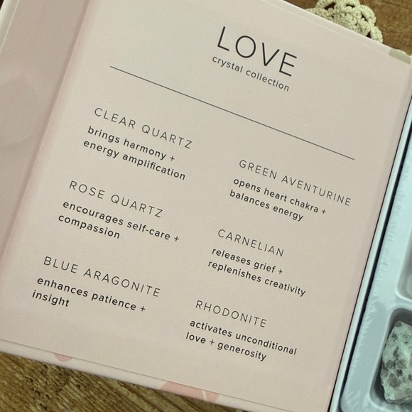 LOVE | Crystal Collection - Picture 3 of 5